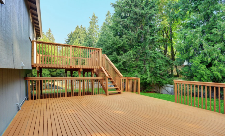 The Benefits of a Custom Deck From a Lexington Deck Builder