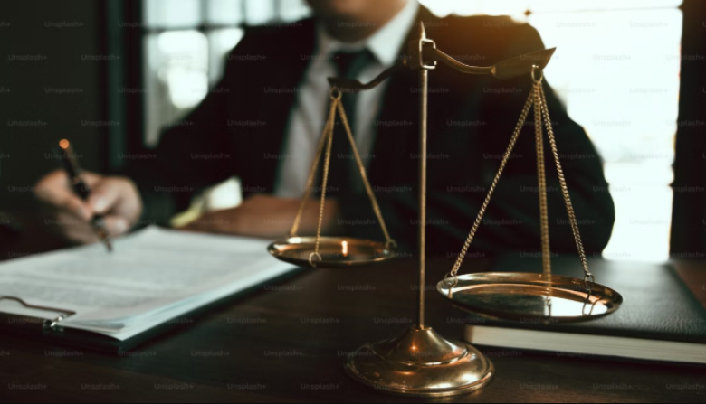 O1 Visa Lawyer: Expert Guidance for Artists, Entrepreneurs, and Professionals