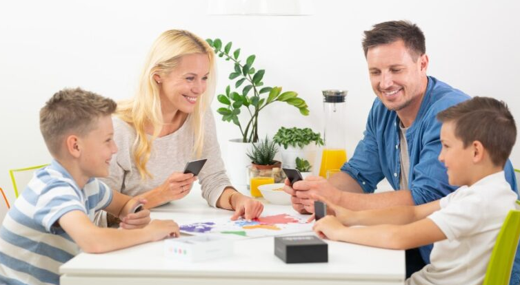 Fun Card Games for Groups: From Strategy to Fast Reactions